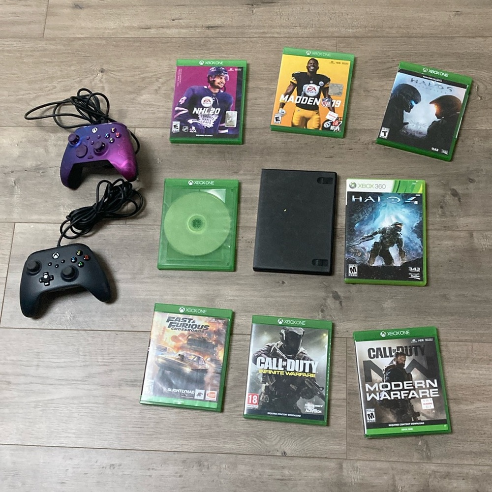 Xbox one set of 9 games and two wired controllers